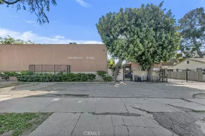 15542 Sherman Way #11, Van Nuys, CA 91406 - Photo 1