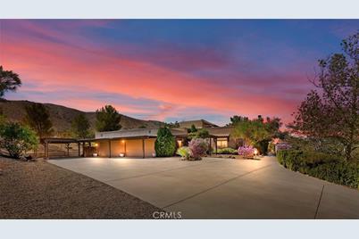 23183 Roundup Way, Apple Valley, CA 92308 - Photo 1