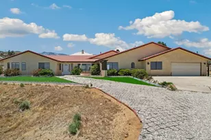 8636 Riggins Rd, Phelan, CA 92371 - Photo 1