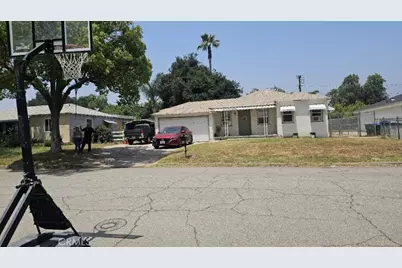 934 W 28th Street, San Bernardino, CA 92405 - Photo 1