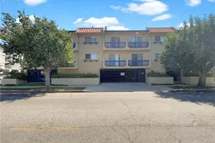 14560 Clark St, Sherman Oaks, CA 91411 - Photo 1