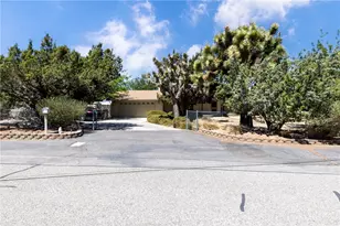 14734 Melbourne Ave, Hesperia, CA 92345 - Photo 1