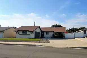 907 Thomas Ave, Redlands, CA 92374 - Photo 1