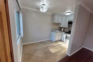 208 W 90th St, Los Angeles, CA 90003 - Photo 1