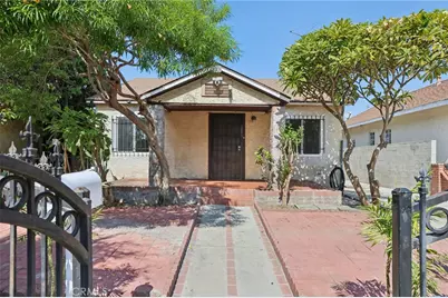 329 E 68th Street, Los Angeles, CA 90003 - Photo 1