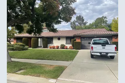 303 E Dunbarton Place, Claremont, CA 91711 - Photo 1