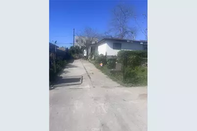 3011 Brighton, Los Angeles, CA 90018 - Photo 1