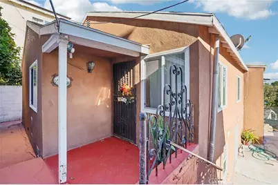 1046 N Bonnie Beach Place, Los Angeles, CA 90063 - Photo 1