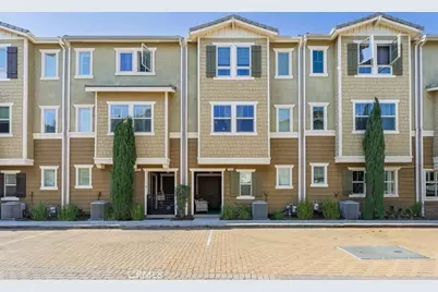 7225 N Cedar, Van Nuys, CA 91405 - Photo 1