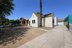 523 W 102nd St, Los Angeles, CA 90044 - Photo 1