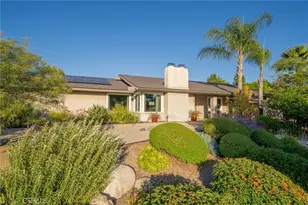 2128 N Villa Maria Rd, Claremont, CA 91711 - Photo 1