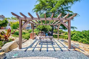 1 Hackamore Rd, Rolling Hills, CA 90274 - Photo 48