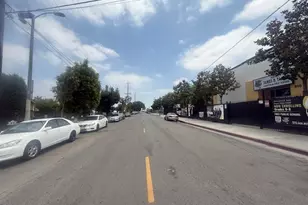 815 E 111th Pl, Los Angeles, CA 90059 - Photo 1