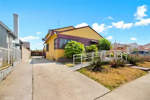 1426 W 83rd St, Los Angeles, CA 90047 - Photo 1