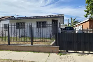 427 W 92nd St, Los Angeles, CA 90003 - Photo 1
