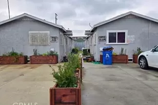 8129 S Hoover St, Los Angeles, CA 90044 - Photo 1