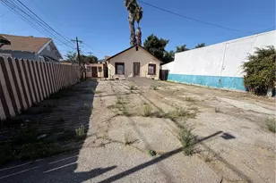 8411 S San Pedro, Los Angeles, CA 90003 - Photo 1