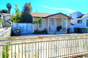 860 W 73rd St, Los Angeles, CA 90044 - Photo 1