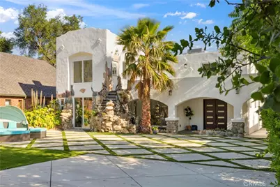 1290 E Woodbury, Pasadena, CA 91104 - Photo 1