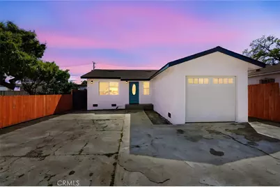 910 E 107th Street, Los Angeles, CA 90002 - Photo 1