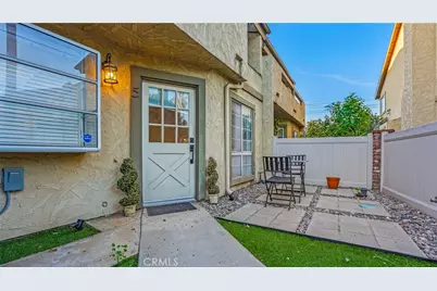 181 W La Verne Ave #5, Pomona, CA 91767 - Photo 1