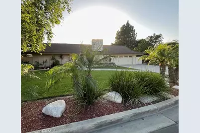 729 N Westwood Pl, Anaheim, CA 92805 - Photo 1