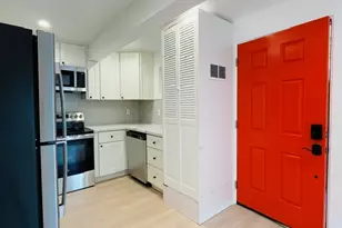 4152 N Business St, Long Beach, CA 90807 - Photo 1