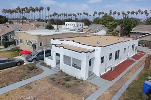 4706 8th Ave, Los Angeles, CA 90043 - Photo 1