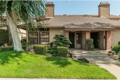 712 E Magill Avenue, Fresno, CA 93710 - Photo 1