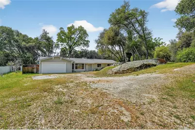 40790 Highway 49, Oakhurst, CA 93644 - Photo 1