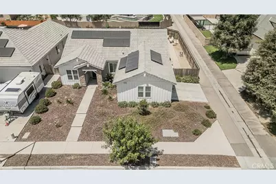 2193 E Kamm, Kingsburg, CA 93631 - Photo 1