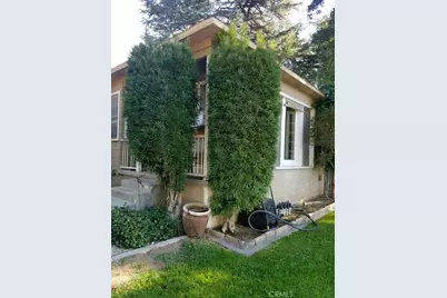 139 E Las Flores Drive, Altadena, CA 91001 - Photo 1