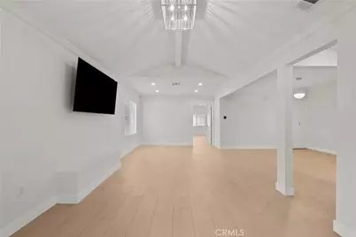 5025 Noble Avenue, Sherman Oaks, CA 91403 - Photo 1