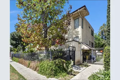 14435 Valerio Street #17, Van Nuys, CA 91405 - Photo 1