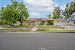 23100 Mulholland Dr, Woodland Hills, CA 91364 - Photo 1