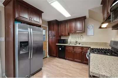 17061 Roscoe Boulevard #6, Northridge, CA 91325 - Photo 1