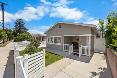 2016 W Oak Street, Burbank, CA 91506 - Photo 1