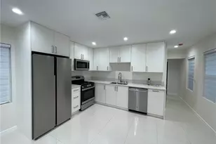 811 1/2 E Maple St, Glendale, CA 91205 - Photo 1