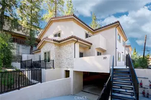 357 Harvey Dr, Glendale, CA 91206 - Photo 1