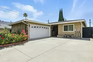 12516 Archwood St, North Hollywood, CA 91606 - Photo 1