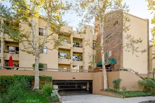 460 Oak St, Glendale, CA 91204 - Photo 1