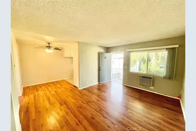 3123 Foothill Boulevard #08, La Crescenta, CA 91214 - Photo 1