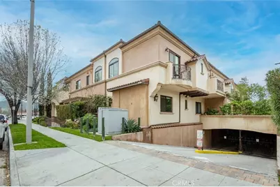 201 N Reese Place #207, Burbank, CA 91506 - Photo 1