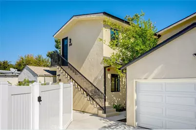 1824 N Naomi #200, Burbank, CA 91505 - Photo 1