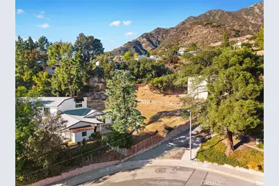 2829 Willowhaven Drive, La Crescenta, CA 91214 - Photo 1
