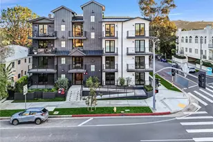 10352 Riverside Dr, Toluca Lake, CA 91602 - Photo 1