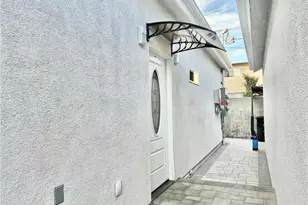 1040 Ruberta Ave, Glendale, CA 91201 - Photo 1