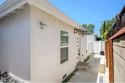 2129 N Pepper Street #101, Burbank, CA 91505 - Photo 1