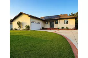 10020 Whitaker Ave, North Hills, CA 91343 - Photo 1