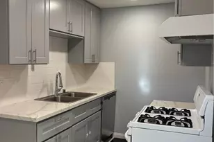 8641 Glenoaks, Los Angeles, CA 91352 - Photo 1